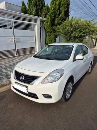 NISSAN VERSA 1.6 16V FLEX SV 4P MANUAL NISSAN VERSA 1.6 16V FLEX SV 4P MANUAL